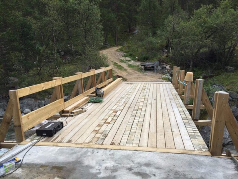 Snart ferdig bru. Sunndal, Møre og Romsdal_Helge Dragseth