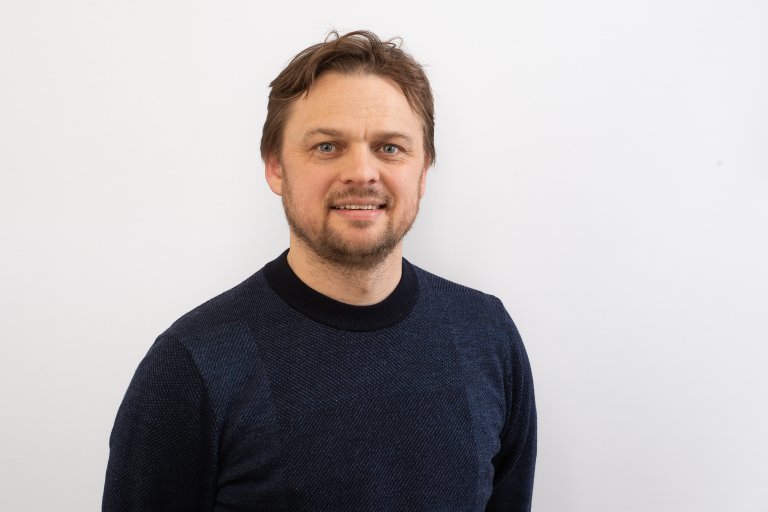 Bilde viser seksjonssjef Lars Bendik Austmo i seksjon vilt og utmarksressurser 